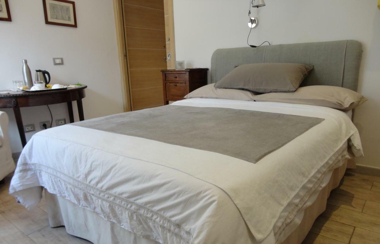 Nerone'S - Sutri Bed & Dinner Екстер'єр фото